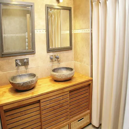 Three-bedroom Holiday In Siorac-en-perigord Siorac-en-Périgord